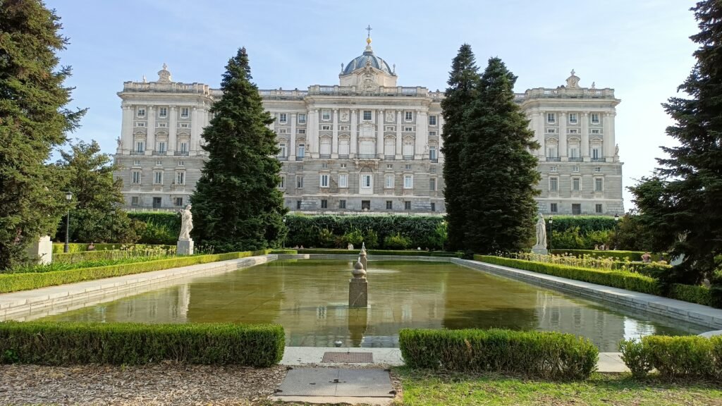 Palacio Real y Jardines de Sabarini